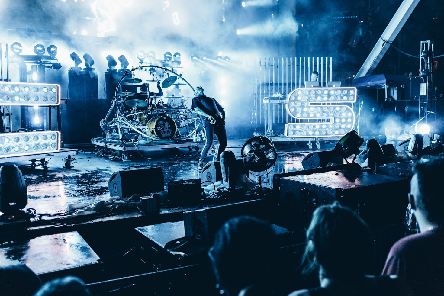 Navigating the Music Industry as a Drag King DJ